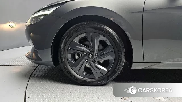 Hyundai Avante Hybrid (CN7) id 3478550 из Кореи 15