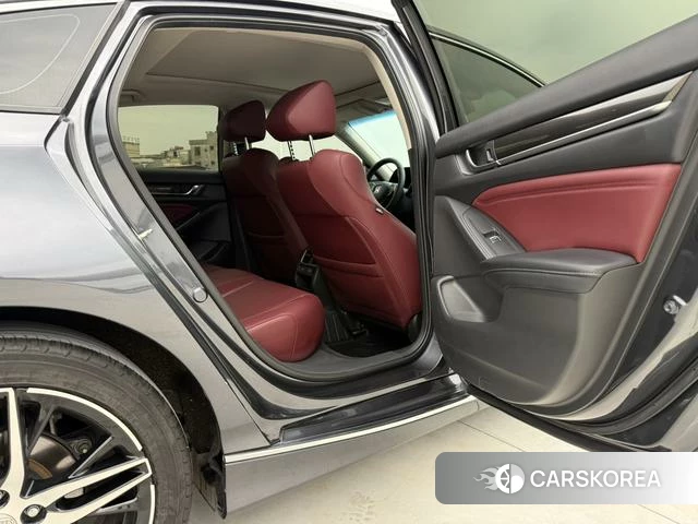 Honda Accord id 4365628 из Китая 23