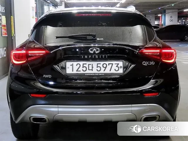 Infiniti QX30 id 3713572 из Кореи 15