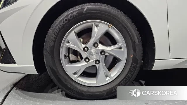 Hyundai Avante (CN7) id 2960150 из Кореи 15