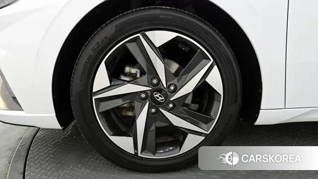 Hyundai Avante (CN7) id 3422413 из Кореи 15