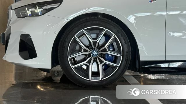 BMW i5 (G60) id 4394480 из Кореи 15