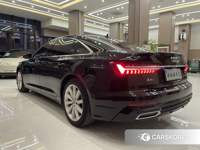 Audi A6L id 4333278 из Китая 25