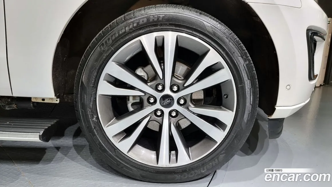 Ford Expeditation id 1969024 из Кореи 15