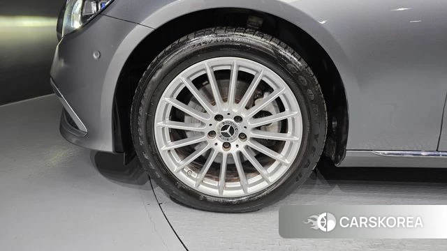 Mercedes-Benz E-Class W213 id 4562237 из Кореи 26