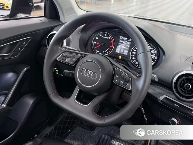 Audi Q2L id 4301152 из Китая 14
