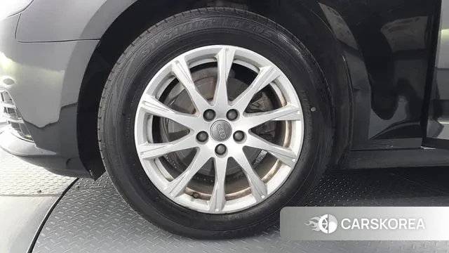 Audi A4 (B9) id 3698658 из Кореи 15