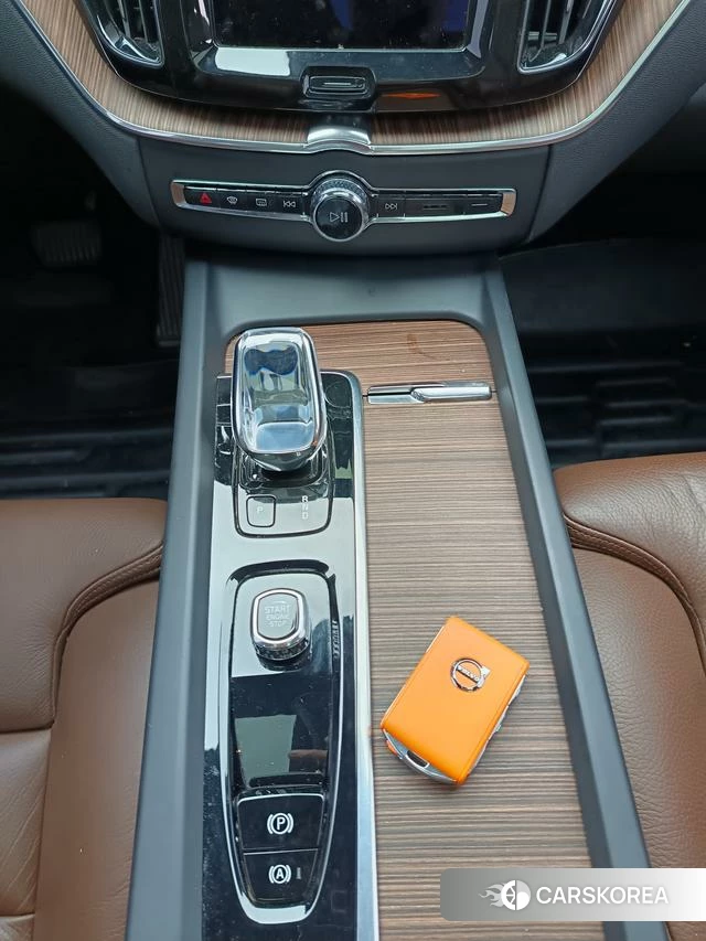 Volvo XC60 id 4241388 из Китая 8