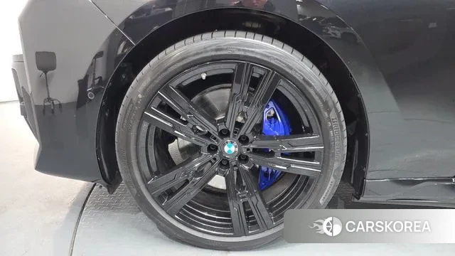 BMW i7 (G70) id 3487117 из Кореи 15