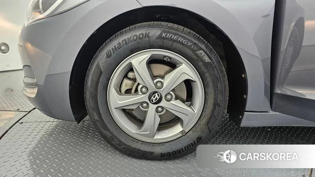 Hyundai Avante AD id 4305152 из Кореи 25