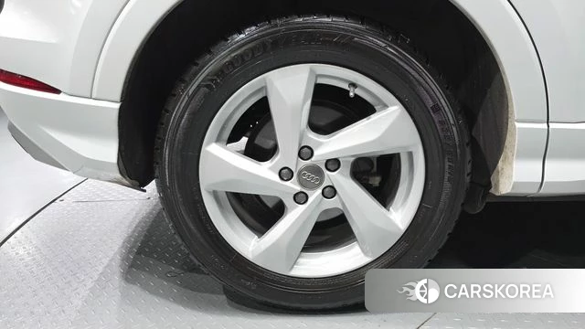 Audi Q3 (F3) id 4224820 из Кореи 15