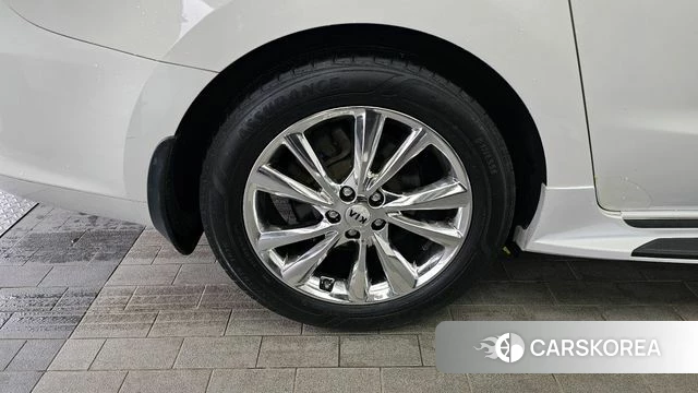Kia The New Carnival id 4305046 из Кореи 15