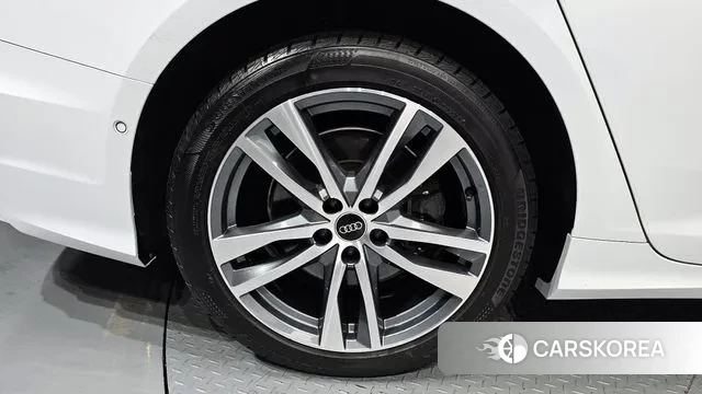 Audi A6 (C8) id 3680305 из Кореи 15