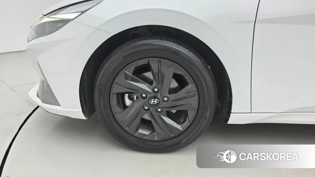 Hyundai Avante Hybrid (CN7) id 4614362 из Кореи 15
