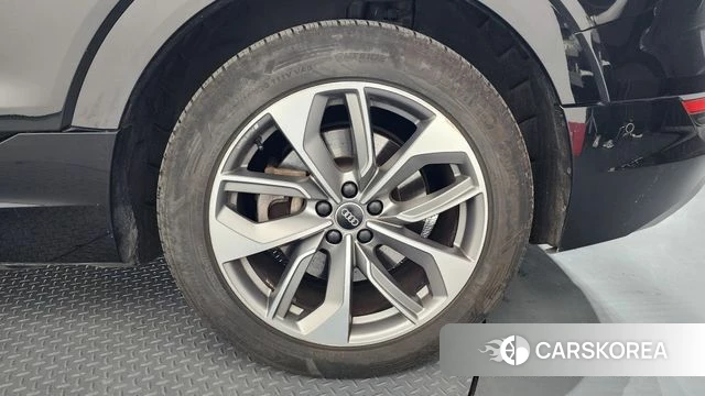 Audi e-Tron id 3800757 из Кореи 15