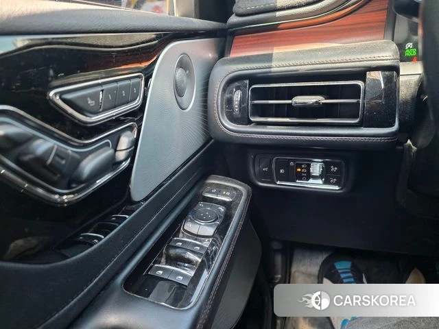 Lincoln Aviator 2nd generation 2020 Белый из Кореи, фото 5