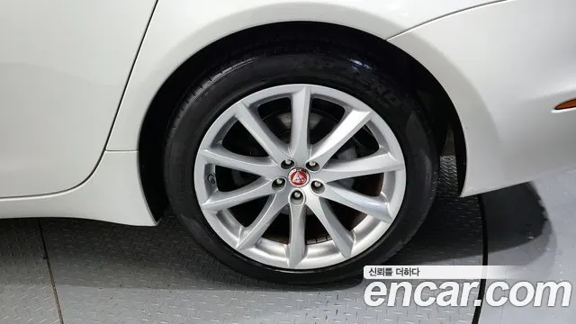 Jaguar All New XJ id 2653885 из Кореи 15