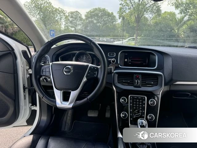 Volvo V40 id 4242538 из Китая 13