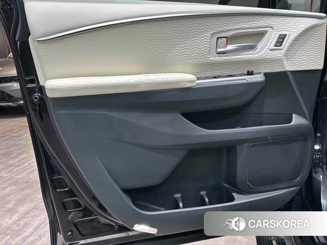 Toyota Grevia id 4207049 из Китая 10