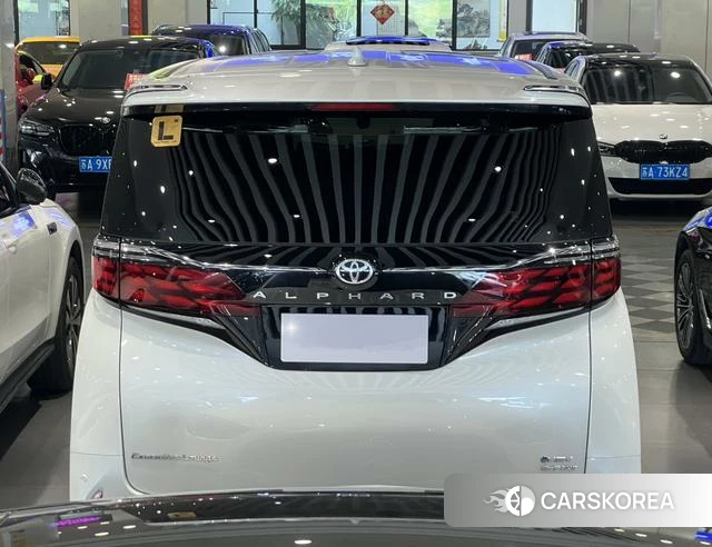 Toyota Elfa id 4277815 из Китая 9