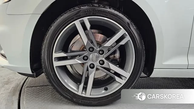 Audi A4 (B9) id 3681994 из Кореи 15