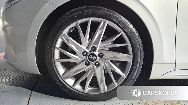 Hyundai The New Grandeur IG id 4604621 из Кореи 31