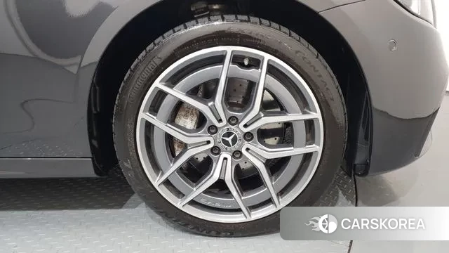 Mercedes-Benz E-Class W213 id 3671077 из Кореи 15