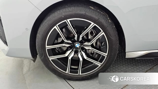 BMW 7 Series (G70) id 4560803 из Кореи 26