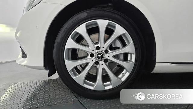Mercedes-Benz E-Class W213 id 4794940 из Кореи 28