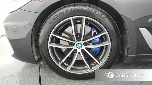BMW 5 Series (G30) id 4434770 из Кореи 28