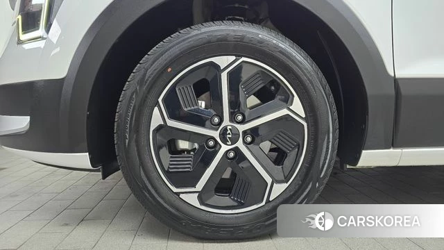Kia Di Ol Nu Niro id 4280381 из Кореи 26