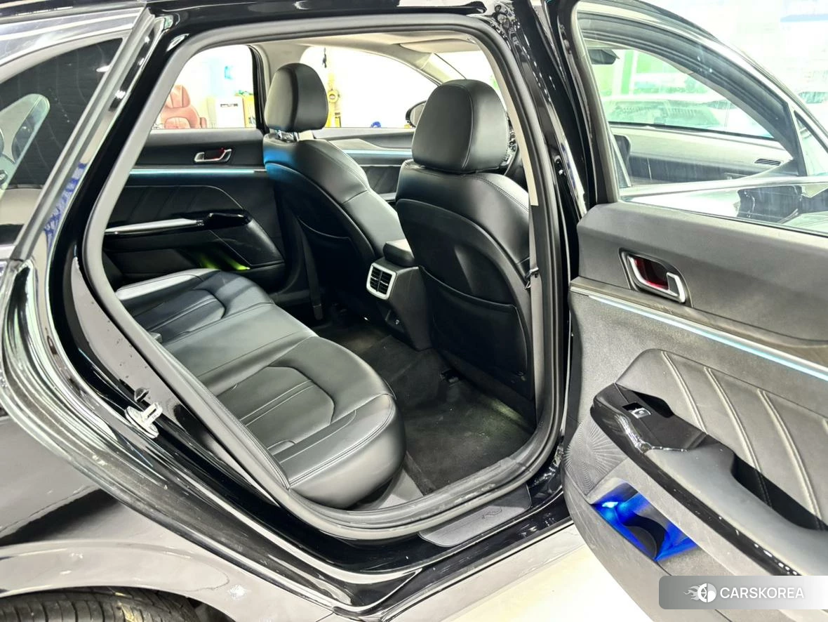Kia K5 id 4406120 из Китая 13