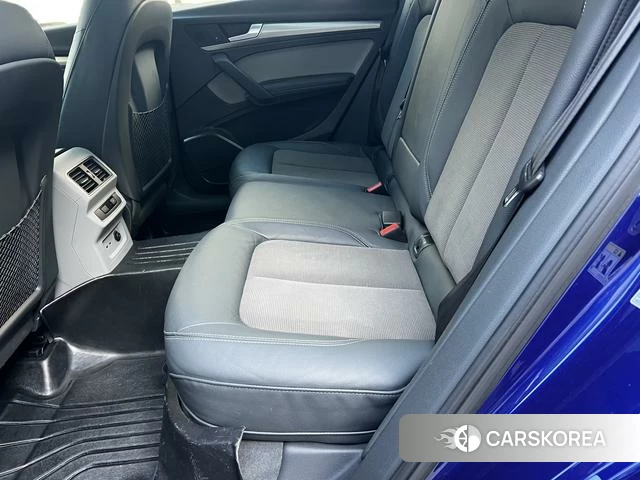 Audi Q5L id 4253183 из Китая 12