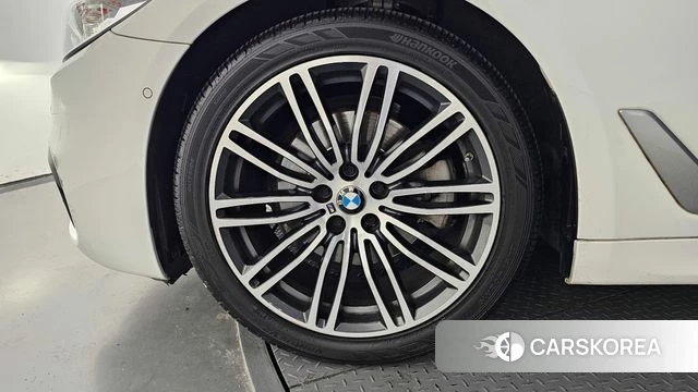 BMW 5 Series (G30) id 4446315 из Кореи 15