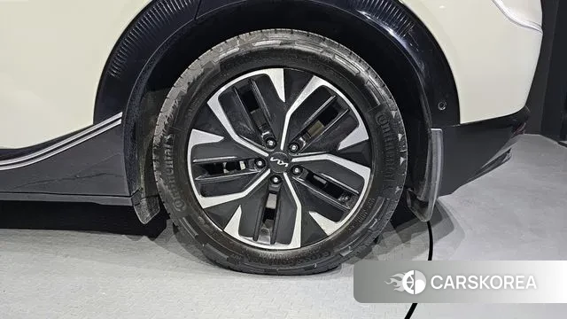 Kia EV6 id 3770719 из Кореи 15