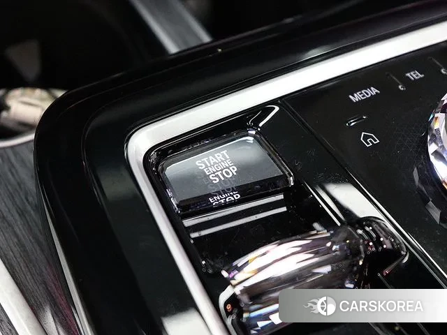 BMW 7 Series (G70) id 3383033 из Кореи 15