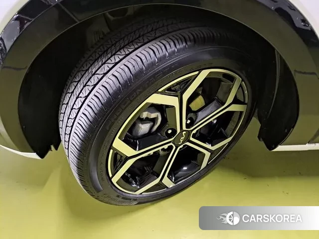 Kia Di Ol Nu Niro id 3180361 из Кореи 15