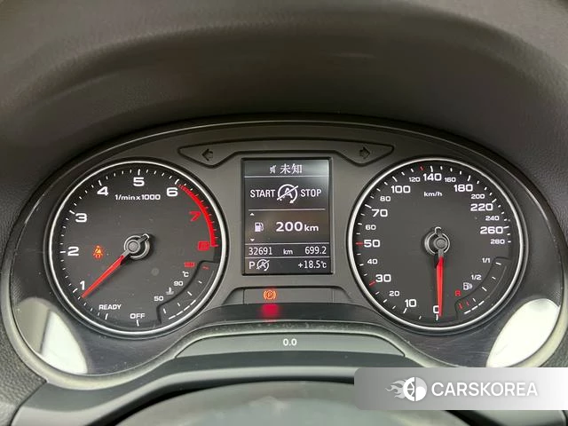 Audi Q2L id 4272188 из Китая 25