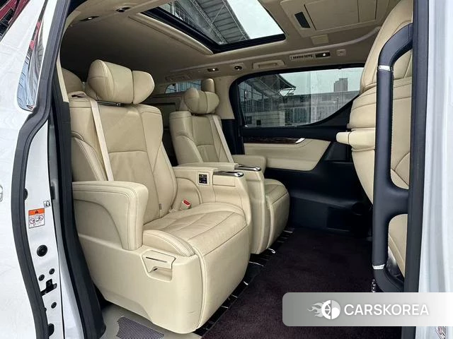Toyota Elfa id 3913757 из Китая 9