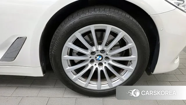 BMW 5 Series (G30) id 3439608 из Кореи 15