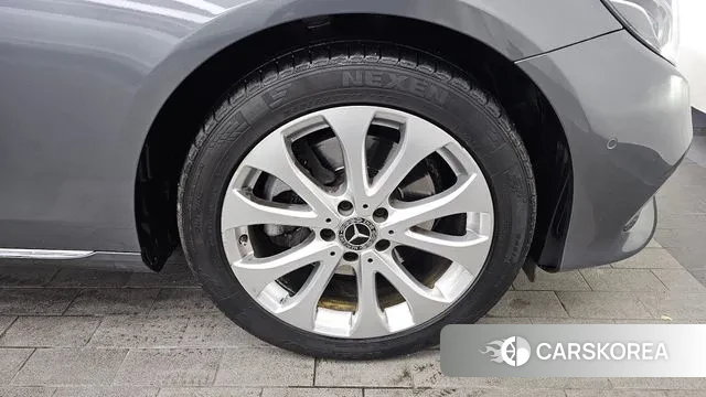 Mercedes-Benz E-Class W213 id 3578332 из Кореи 15