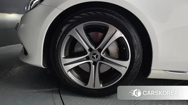 Mercedes-Benz E-Class W213 id 3698600 из Кореи 15