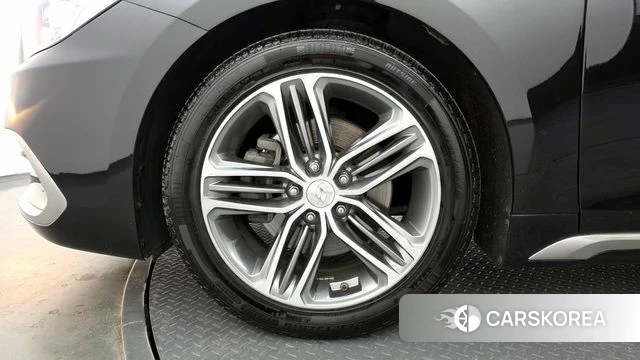 Hyundai Grandeur IG id 3829402 из Кореи 15