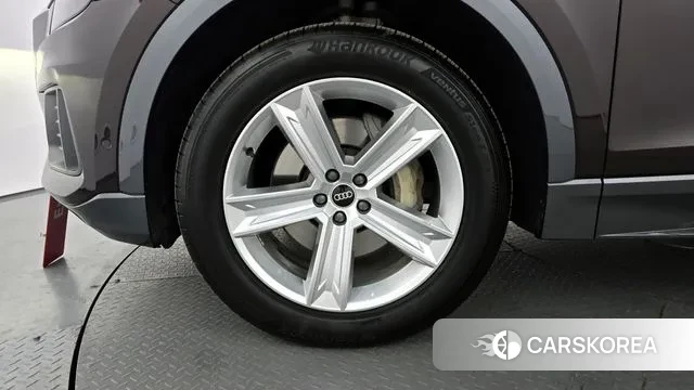 Audi Q8 (4M) id 3685618 из Кореи 15