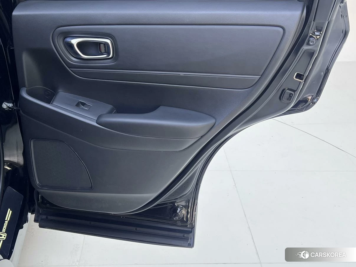 Honda Vezel id 4510548 из Китая 24