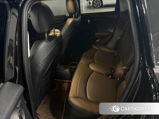 Mini Cooper 2019 Черный из Кореи, фото 5