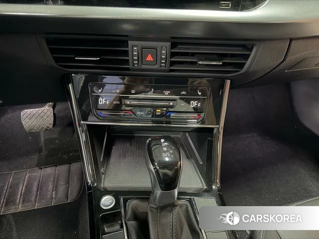 Volkswagen Passat id 4278715 из Китая 12