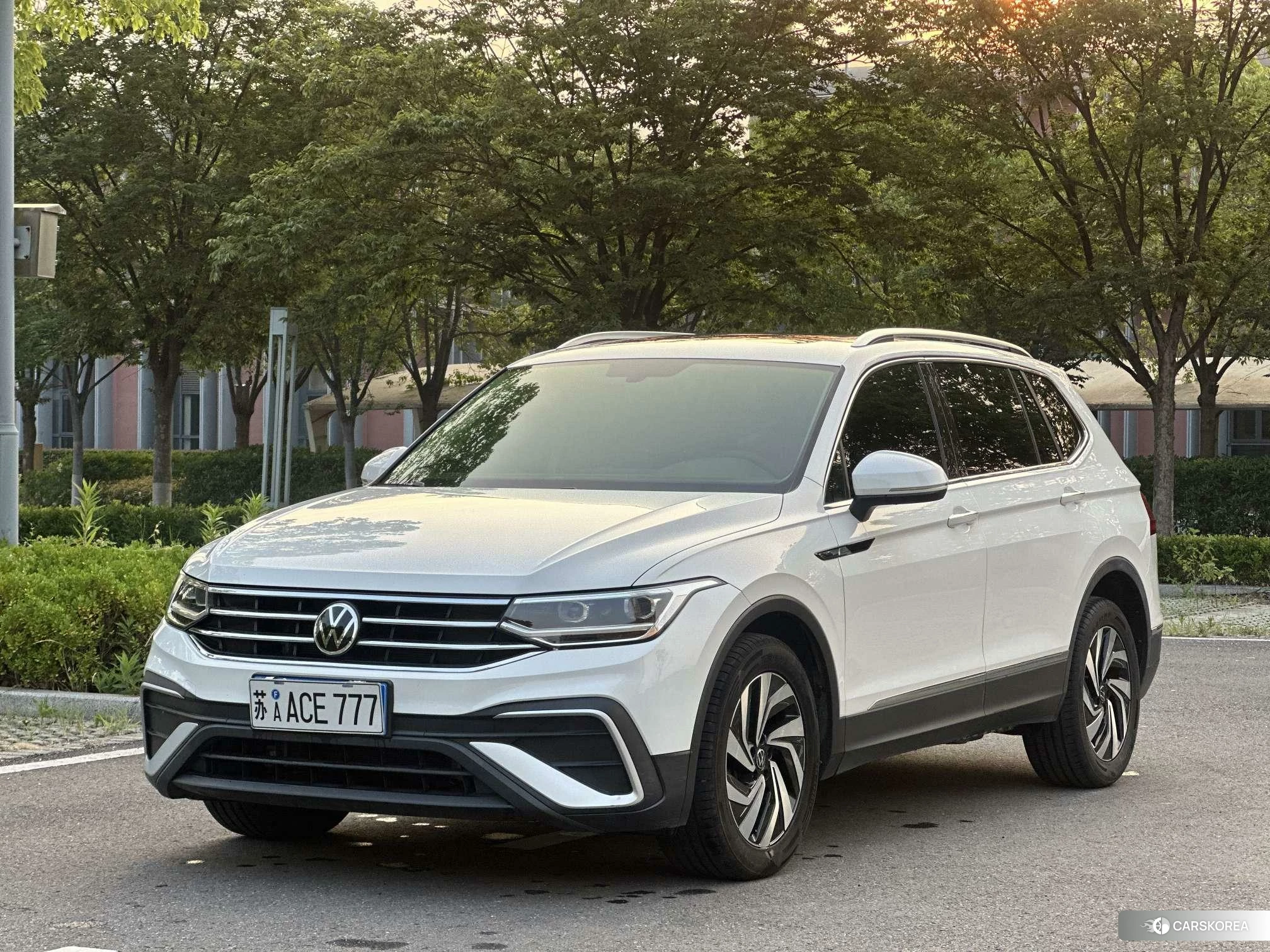 Volkswagen Tiguan L 2020 Белый из Китая, фото 5