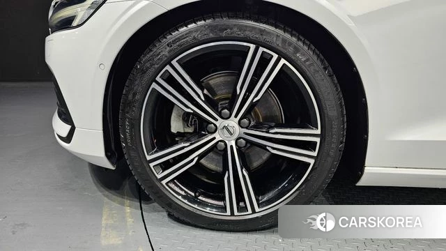 Volvo S60 3rd generation id 4180111 из Кореи 15