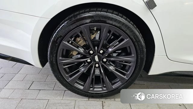 Cadillac CT5-V id 4549640 из Кореи 28